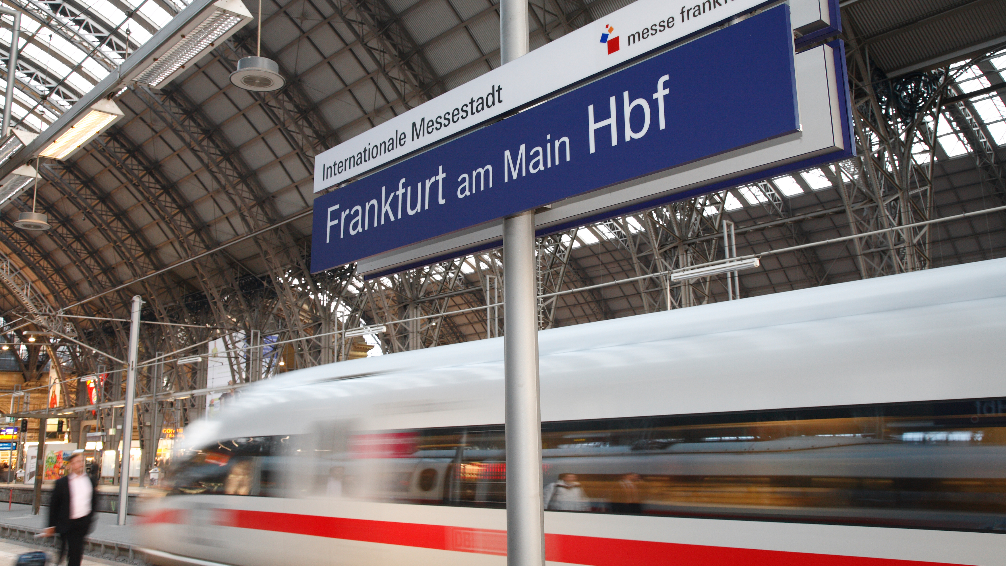 Frankfurt am Main Hauptbahnhof inklusive ICE